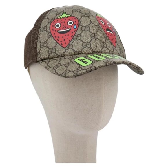GUCCI GG Supreme Strawberry baseball Cap PVC XL Beige 700665 Auth am7681V - Picture 1 of 16